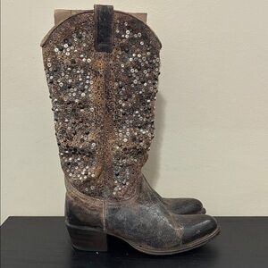 Frye Deborah Studded Western Boots Gold Women's Size 7